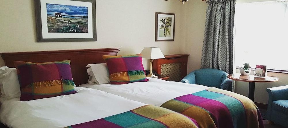Parkway Hotel & Spa คุม บราน ภายนอก รูปภาพ