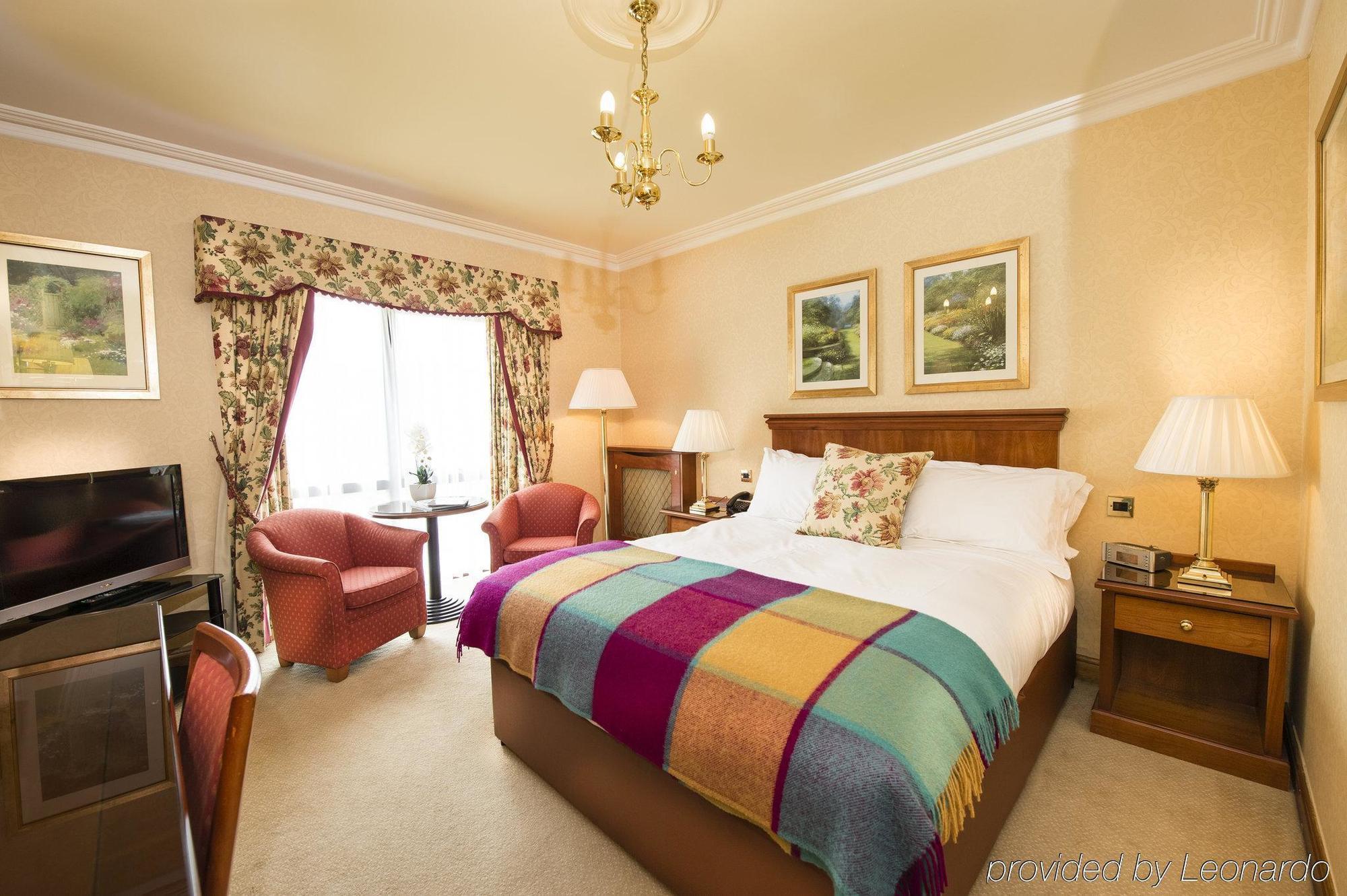 Parkway Hotel & Spa คุม บราน ภายนอก รูปภาพ